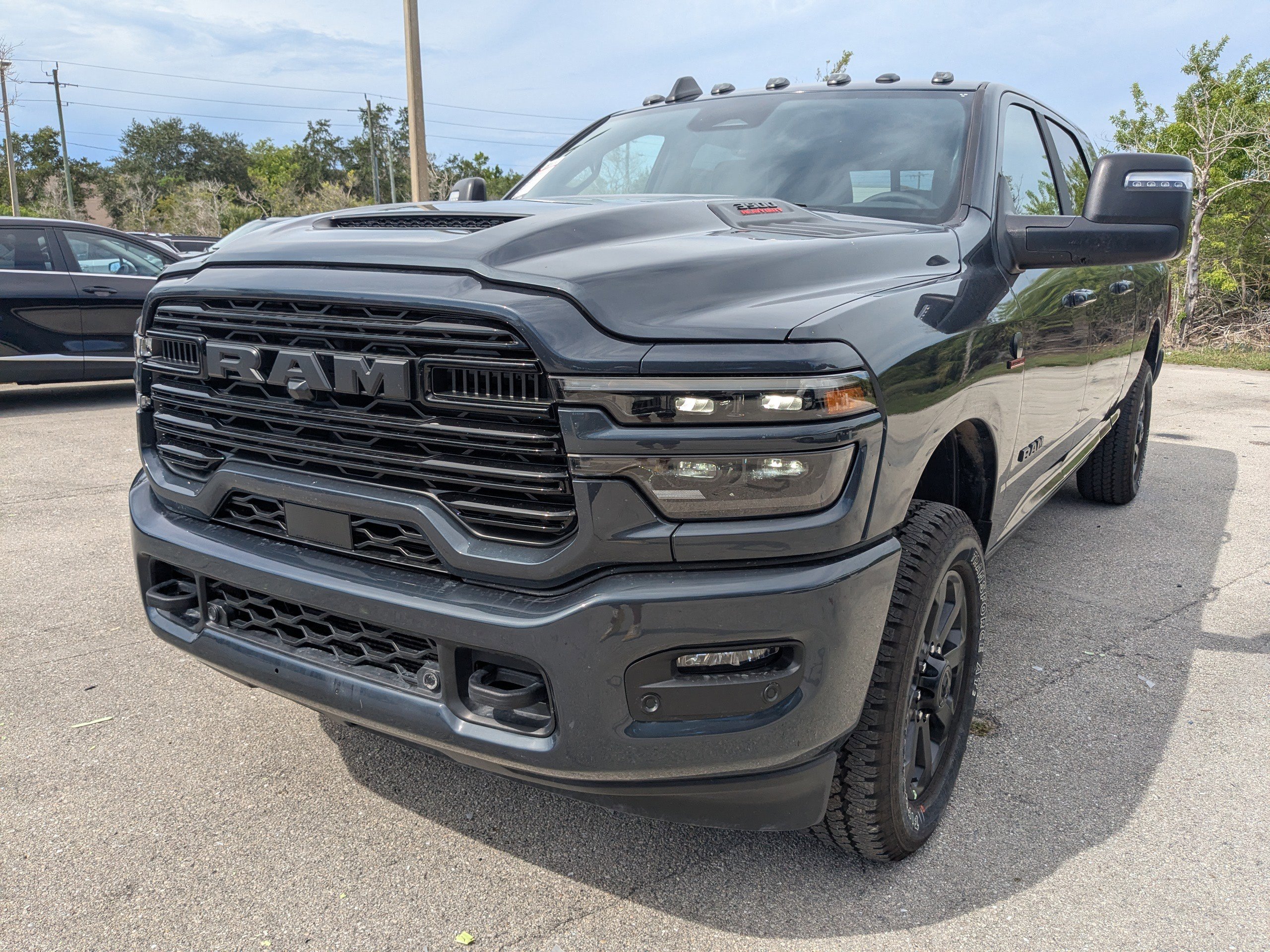 2025 Ram 3500 Laramie photo 7