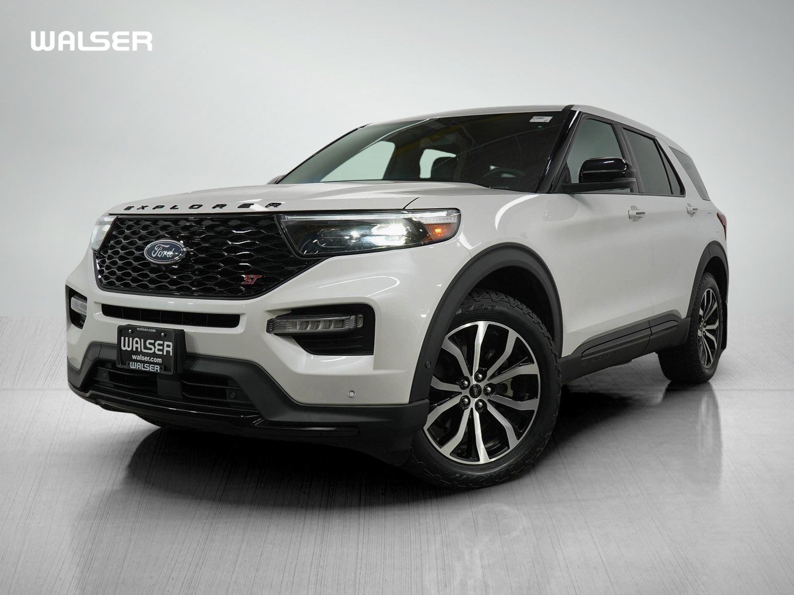 2021 Ford Explorer ST's photo