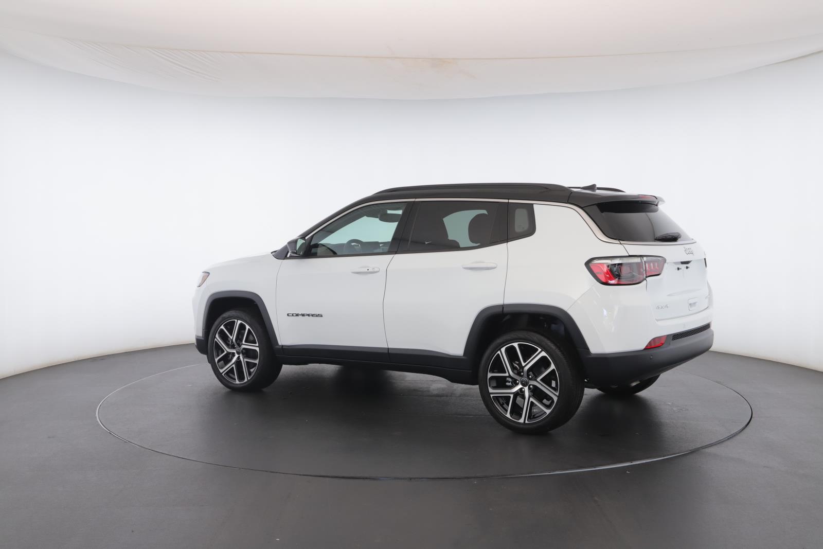 2025 Jeep Compass Limited photo 19