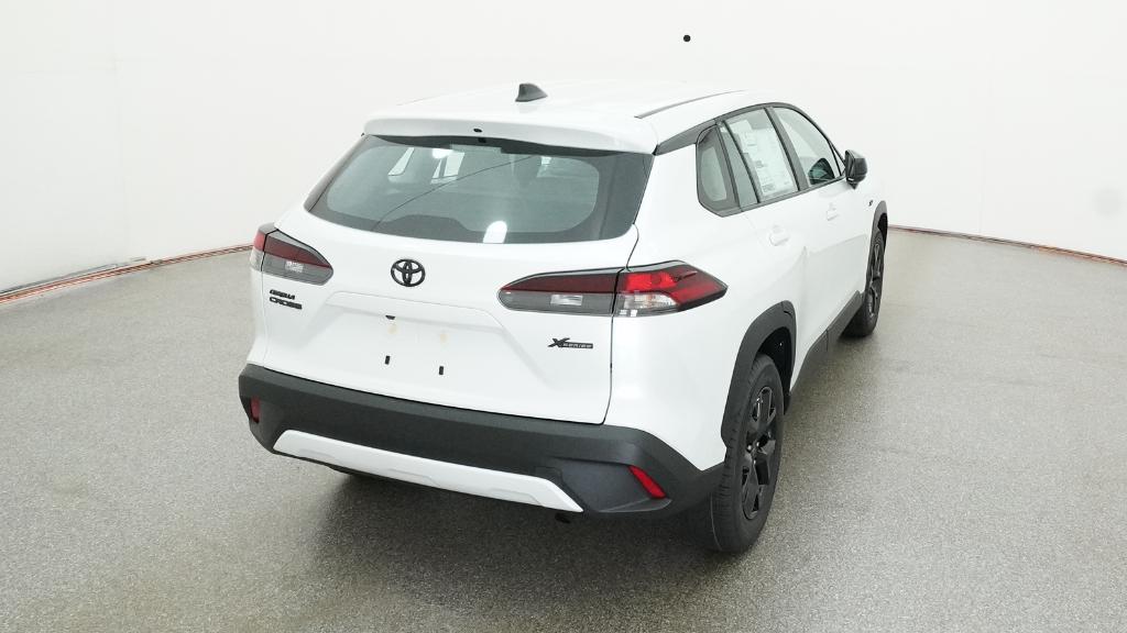2026 Toyota Corolla Cross L photo 17