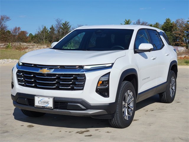 2026 Chevrolet Equinox LT photo 2