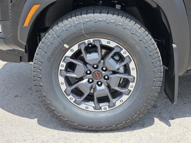 2025 Nissan Frontier Crew Cab PRO-4X photo 7