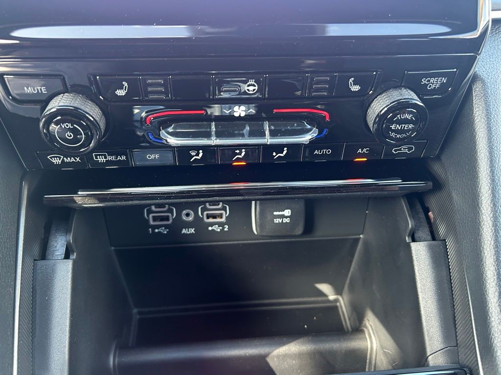 2025 Jeep Grand Cherokee Limited photo 12