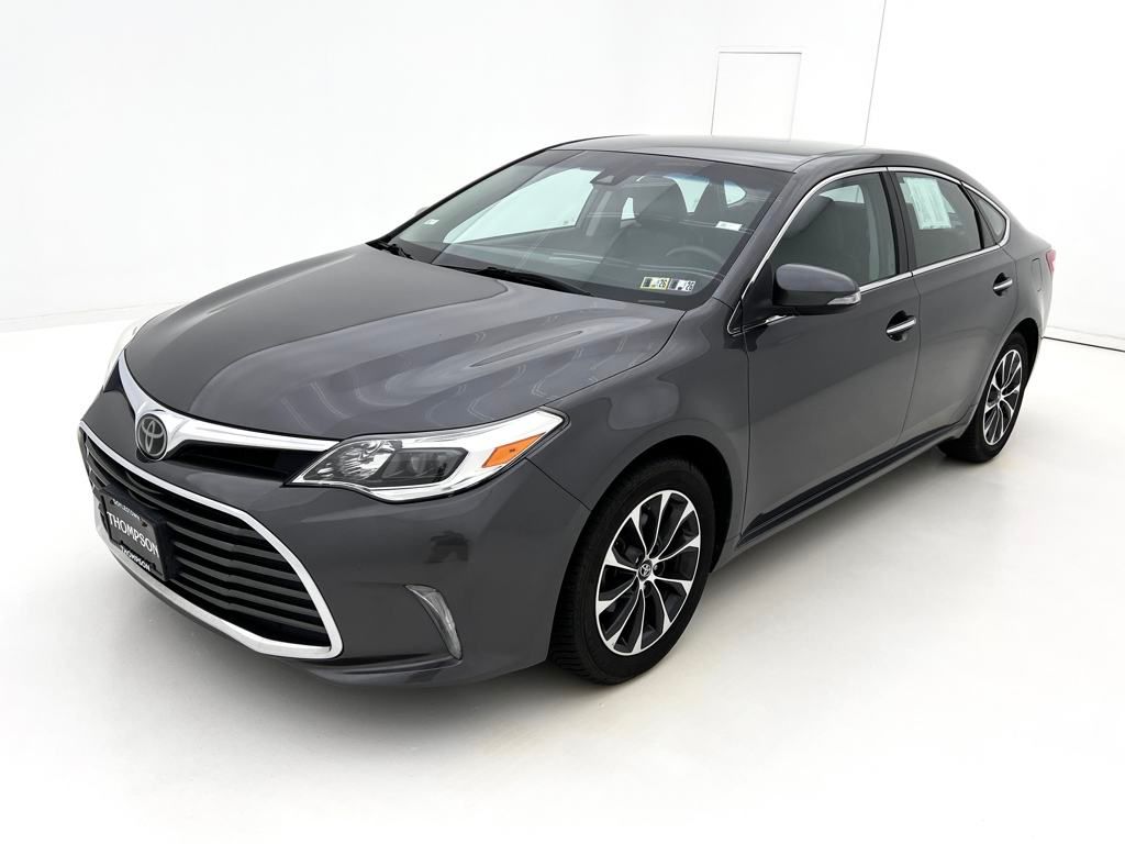 2018 Toyota Avalon Limited photo 4