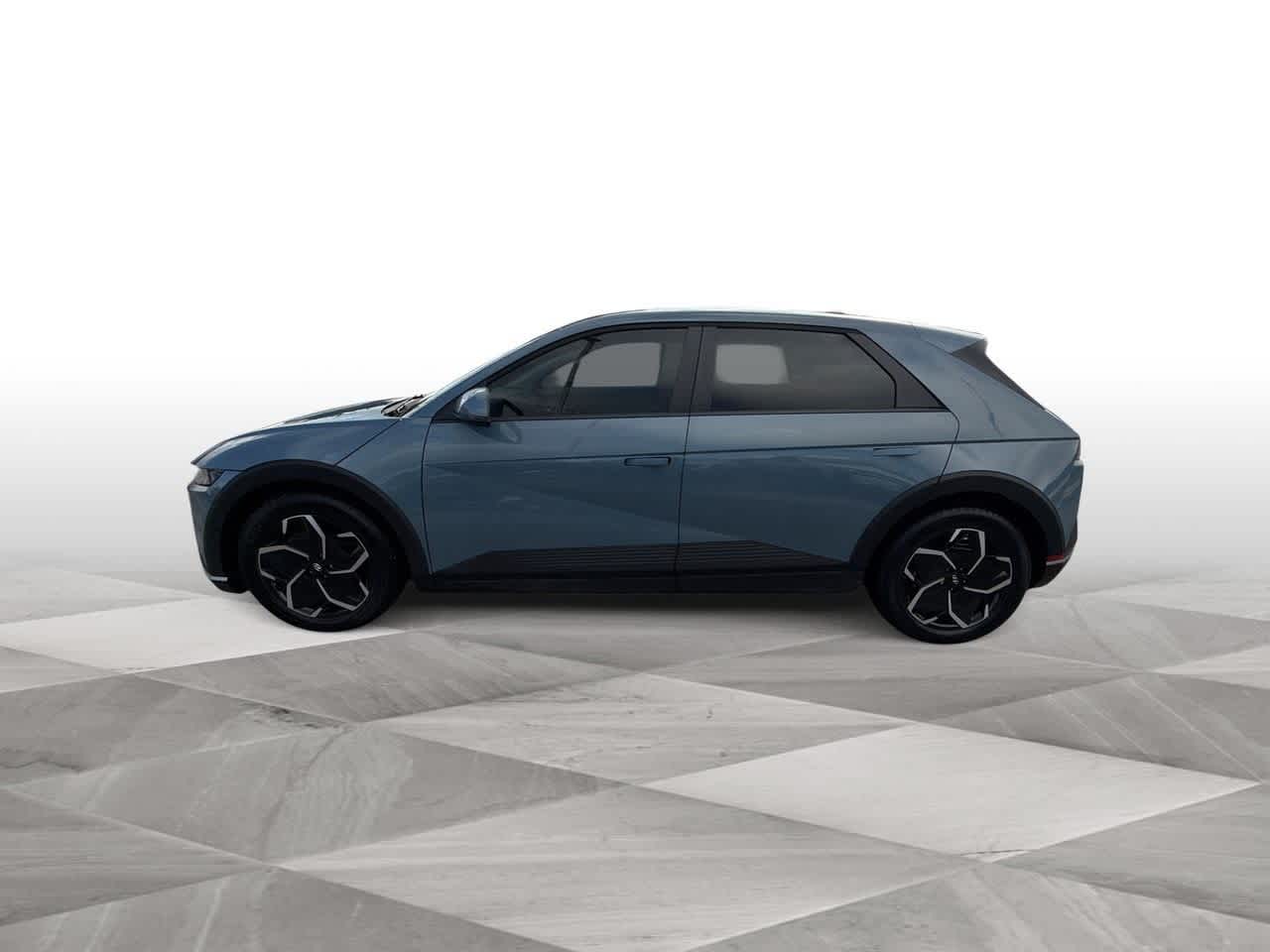 2024 Hyundai Ioniq 5 SE photo 4