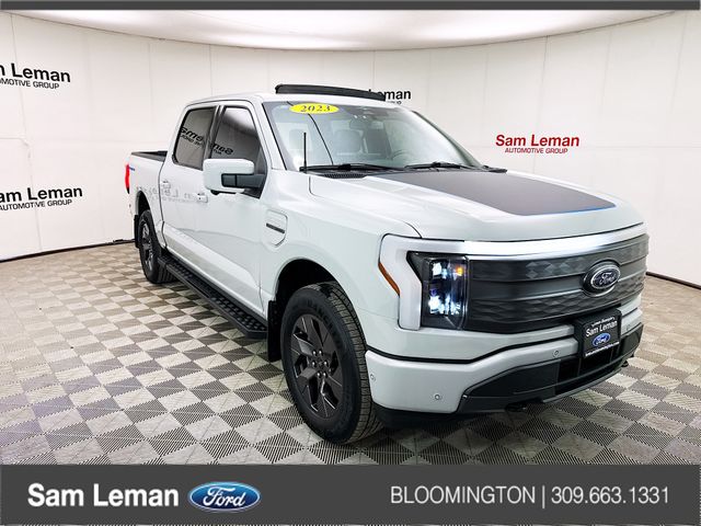 2023 Ford F-150 Lightning Lariat's photo