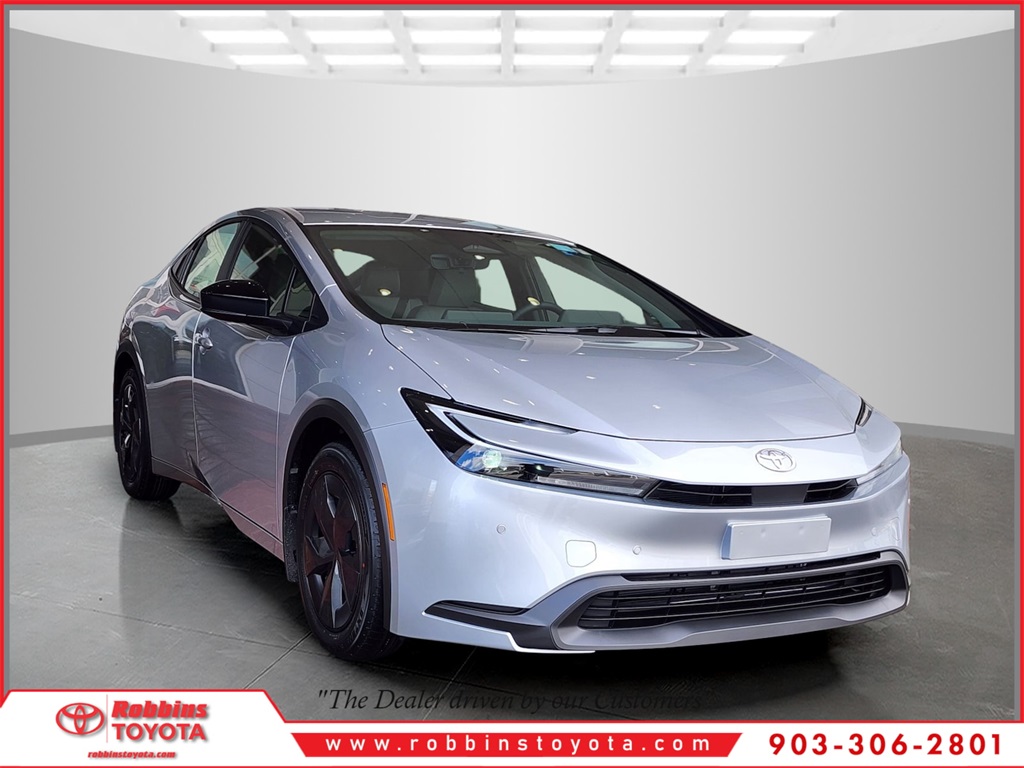 2026 Toyota Prius LE's photo