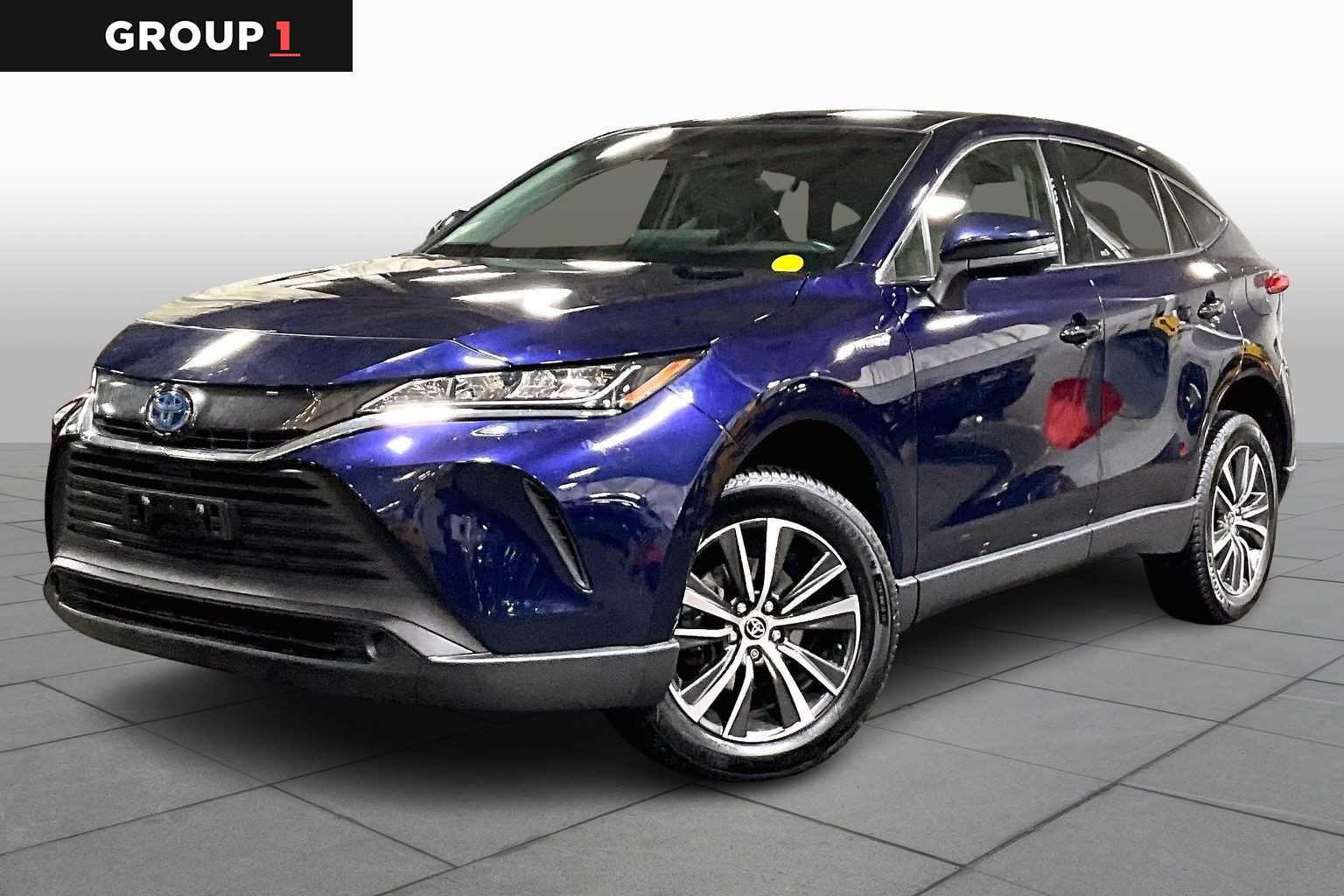 2021 Toyota Venza LE's photo