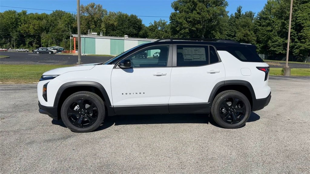 2026 Chevrolet Equinox LT photo 5