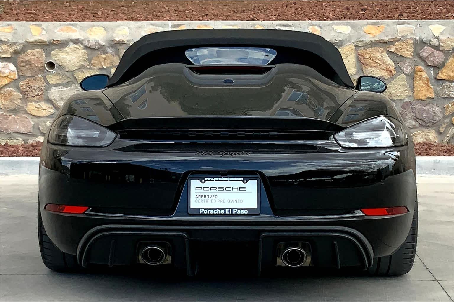 2022 Porsche Boxster Spyder photo 4