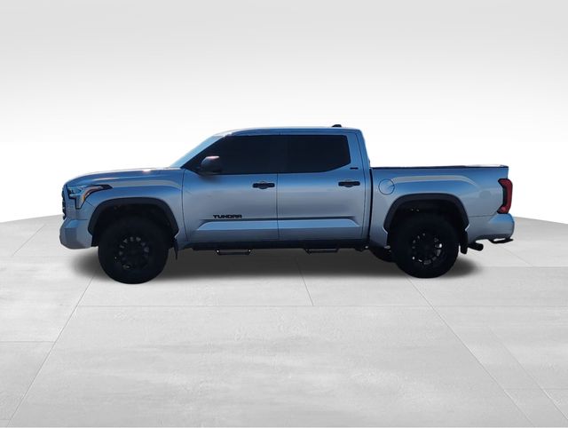 2024 Toyota Tundra SR5 CrewMax photo 2