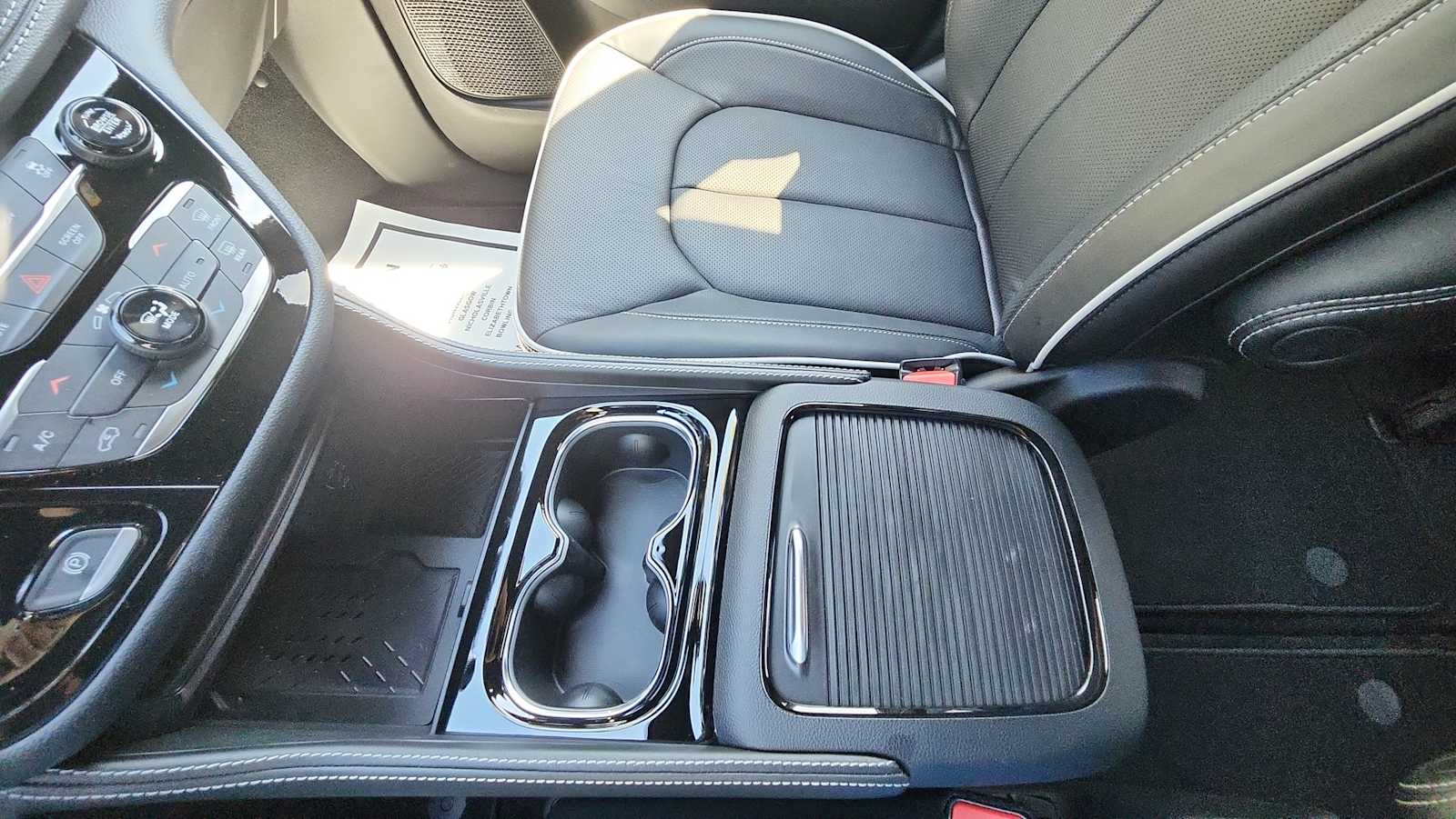 2026 Chrysler Pacifica Limited photo 23
