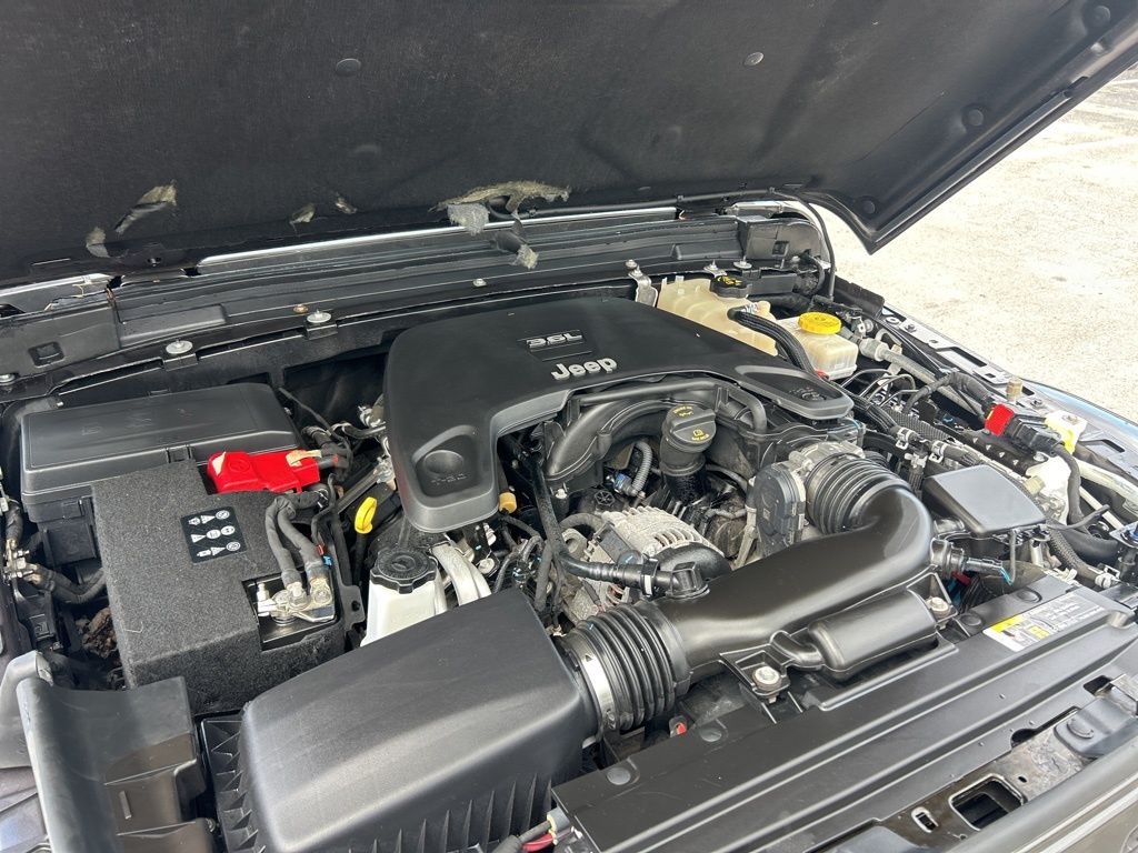 2019 Jeep Wrangler Unlimited Sahara photo 16