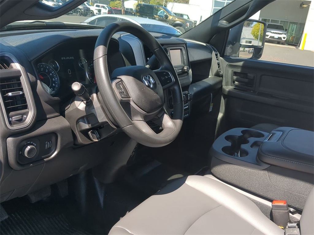 2024 Ram 3500 Tradesman photo 8