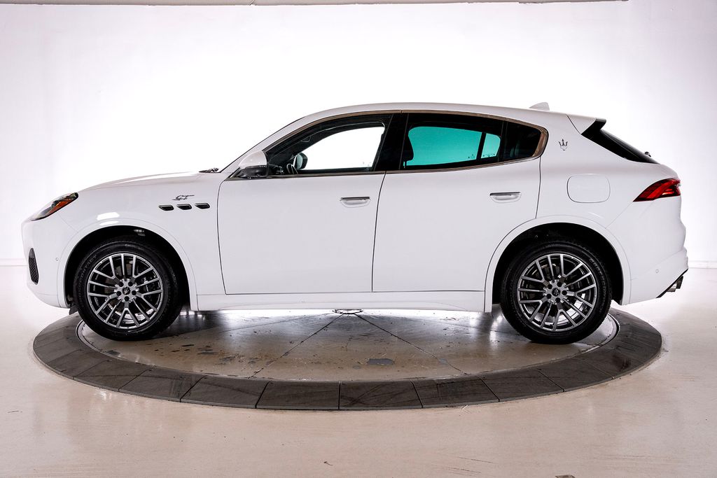 2023 Maserati Grecale GT photo 2