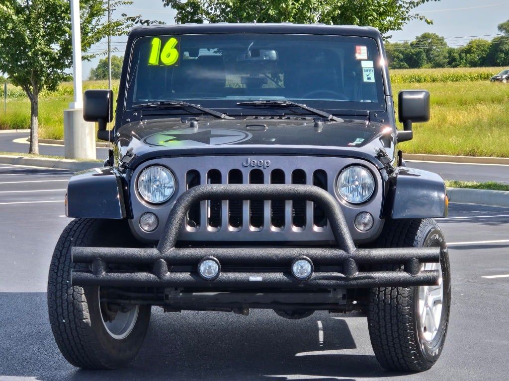 2016 Jeep Wrangler Sport photo 3