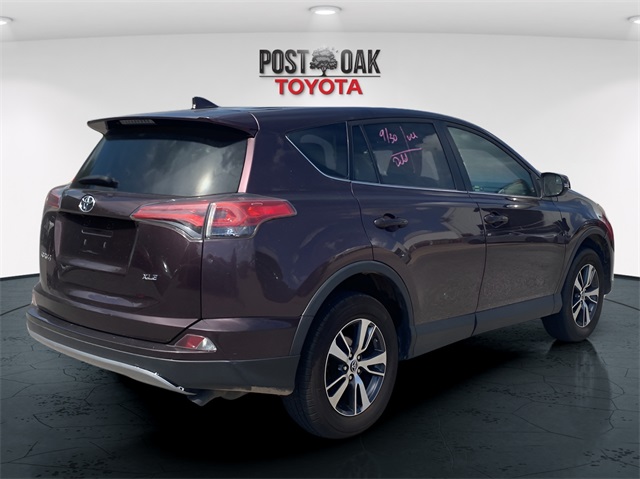 2018 Toyota RAV4 Adventure XLE photo 8