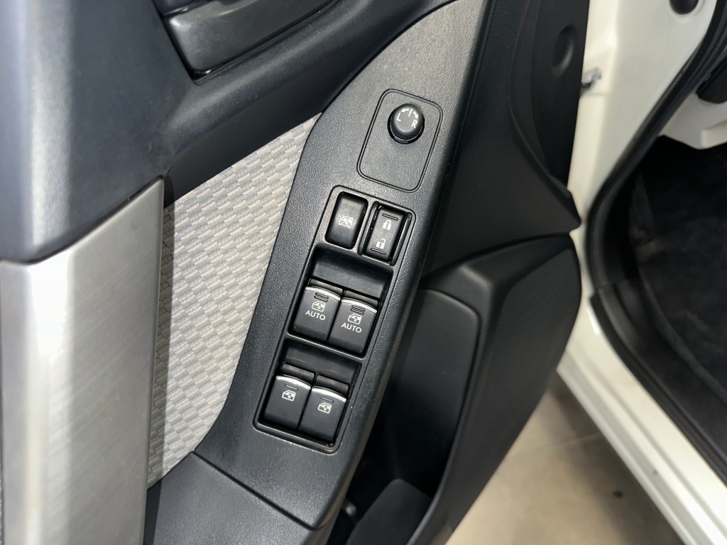 2017 Subaru Forester Premium photo 6