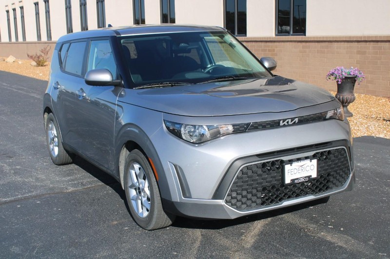Used 2023 Kia Soul LX with VIN KNDJ23AU2P7860355 for sale in Wood River, IL