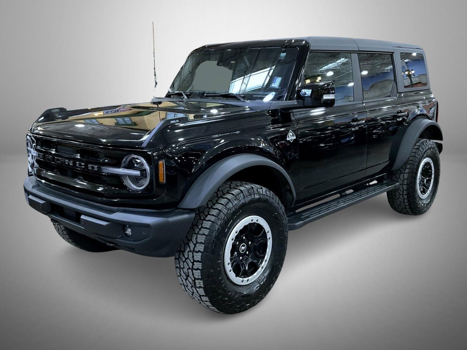2024 Ford Bronco 4-Door Outer Banks's photo