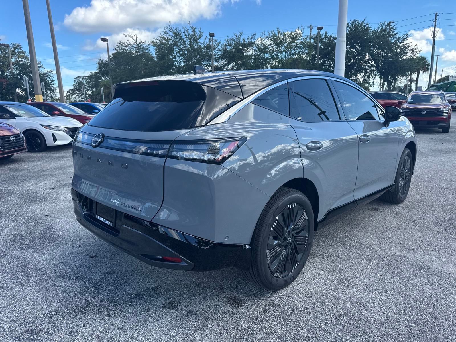 2025 Nissan Murano Platinum photo 5