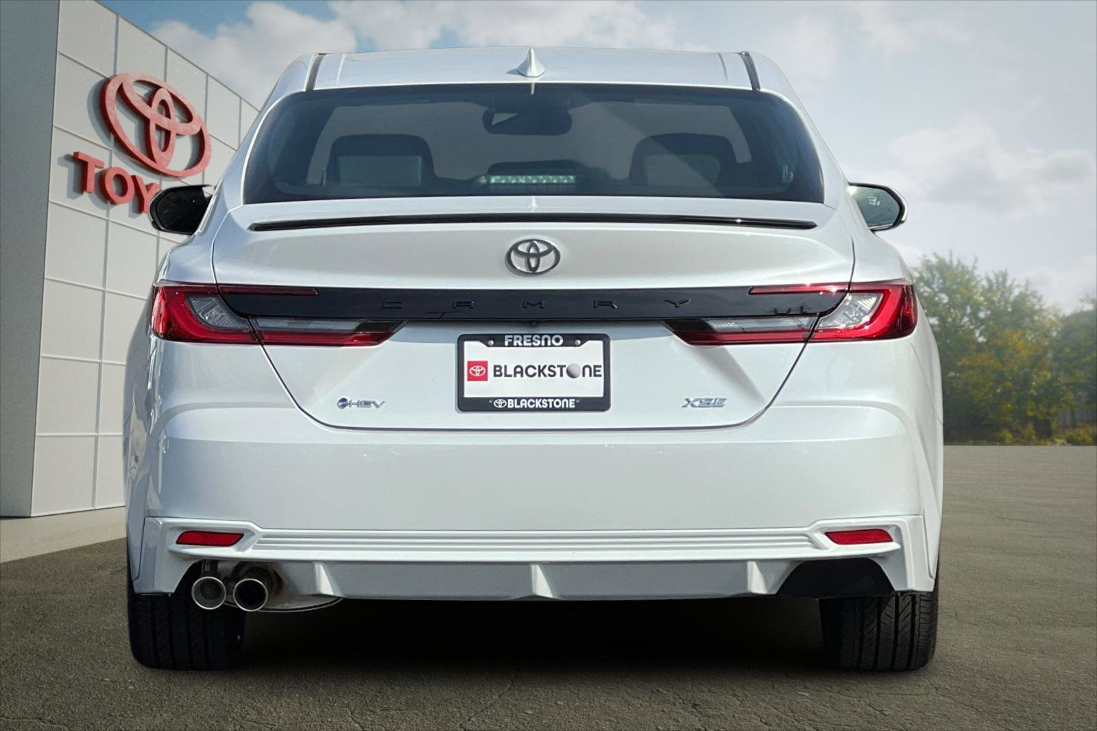 2025 Toyota Camry LE photo 3