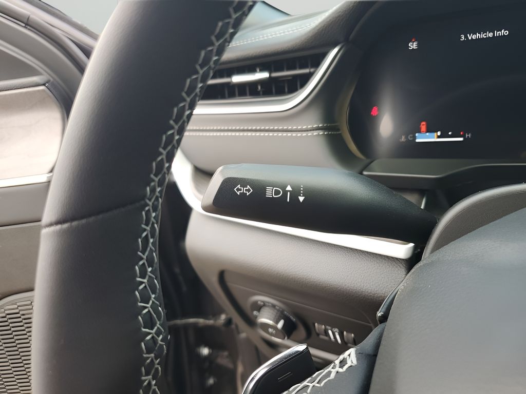 2025 Jeep Grand Cherokee Limited photo 33