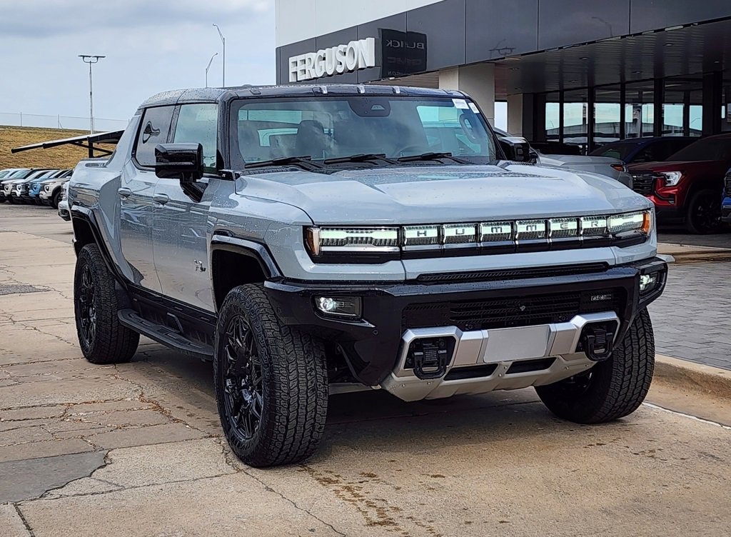 2026 GMC HUMMER EV 2X's photo