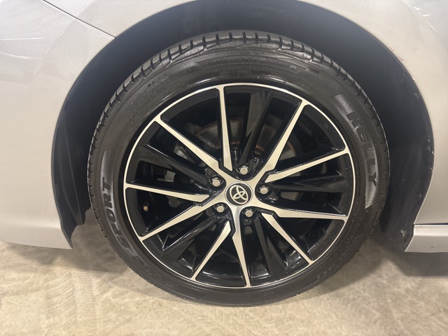 2022 Toyota Camry SE photo 23