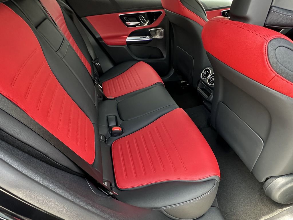 2025 Mercedes Benz GLC 300 4MATIC photo 18