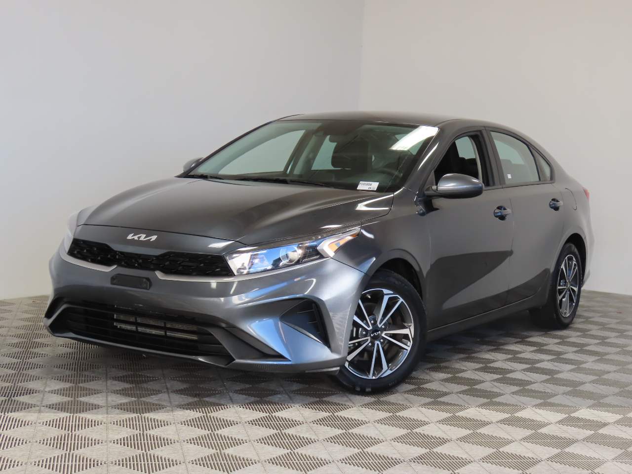 2024 Kia Forte LXS's photo