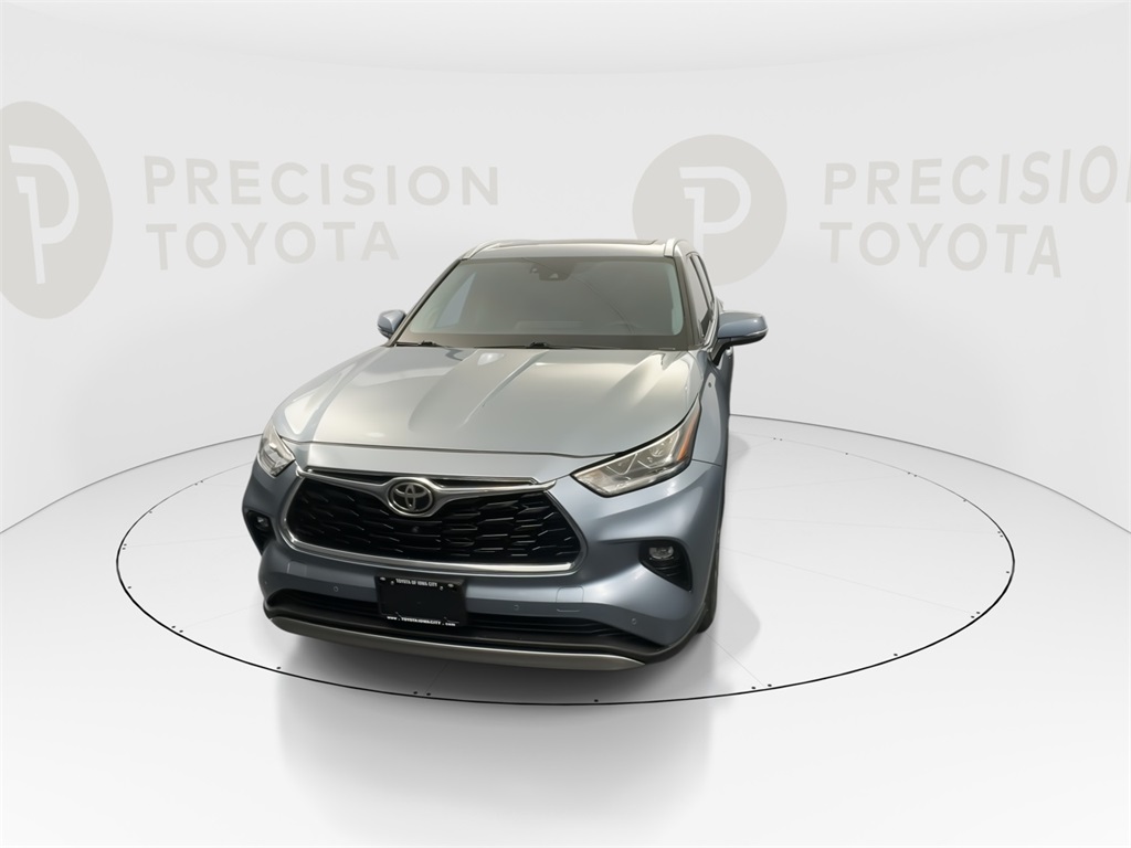 2021 Toyota Highlander Platinum photo 6