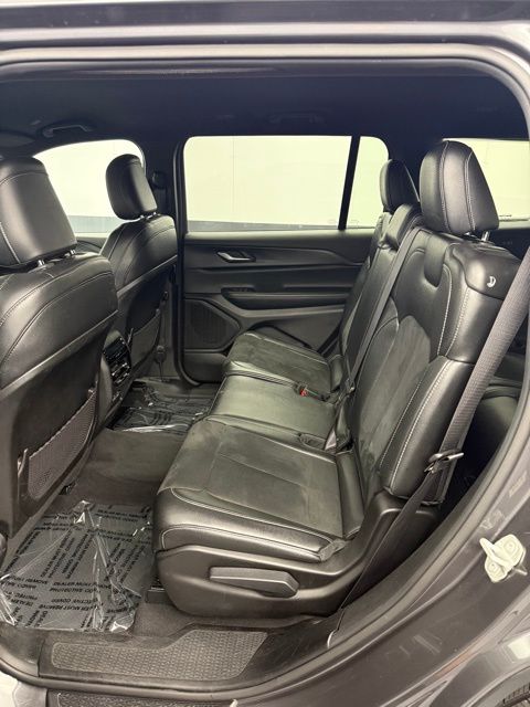 2024 Jeep Grand Cherokee Altitude photo 52