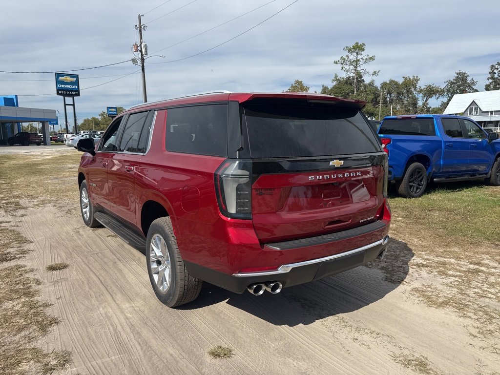 2026 Chevrolet Suburban Premier photo 4