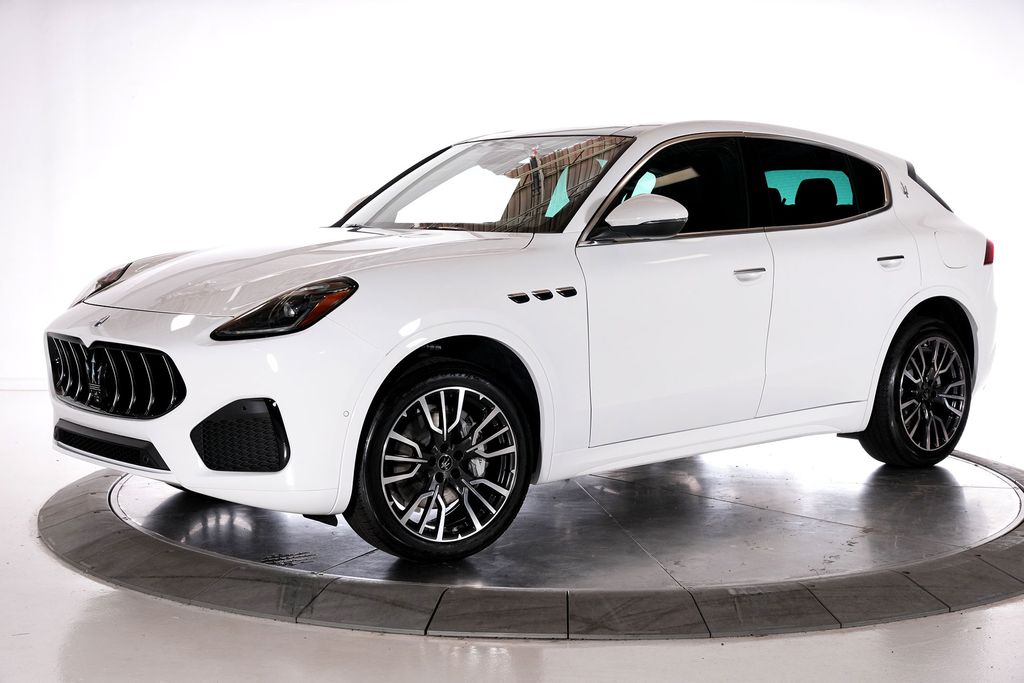 2025 Maserati Grecale Base