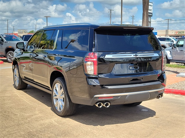 2024 Chevrolet Suburban High Country photo 5