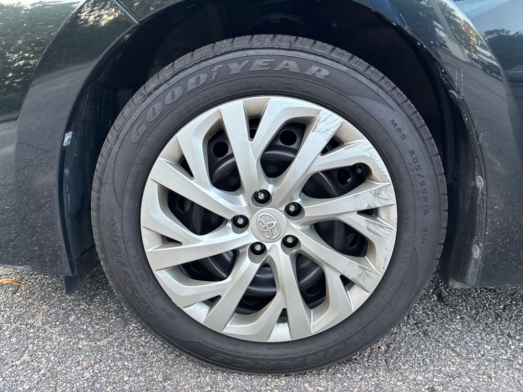 2019 Toyota Corolla L photo 25