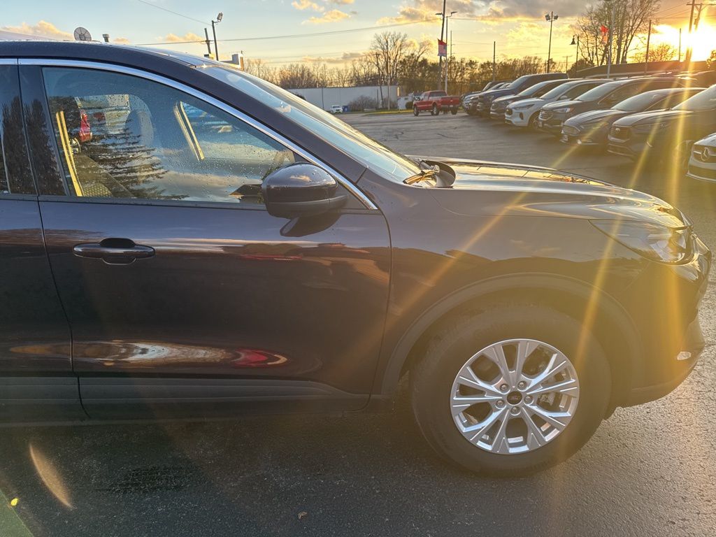 2023 Ford Escape Active photo 2
