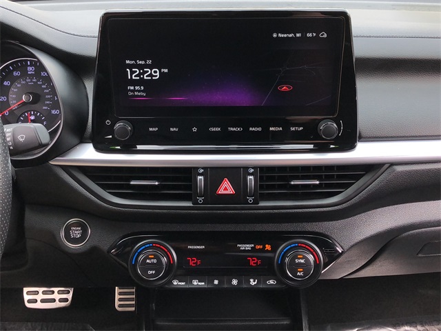 2023 Kia Forte GT-Line photo 13