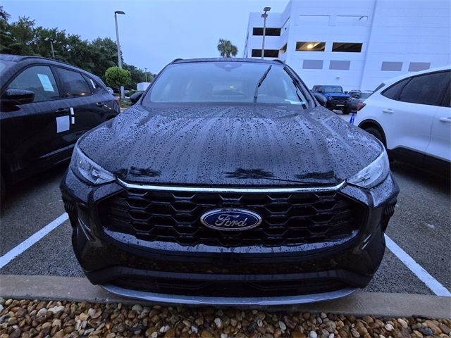 2025 Ford Escape ST-Line photo 3