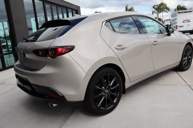 2026 Mazda Mazda3 Hatchback 2.5 s Premium photo 3