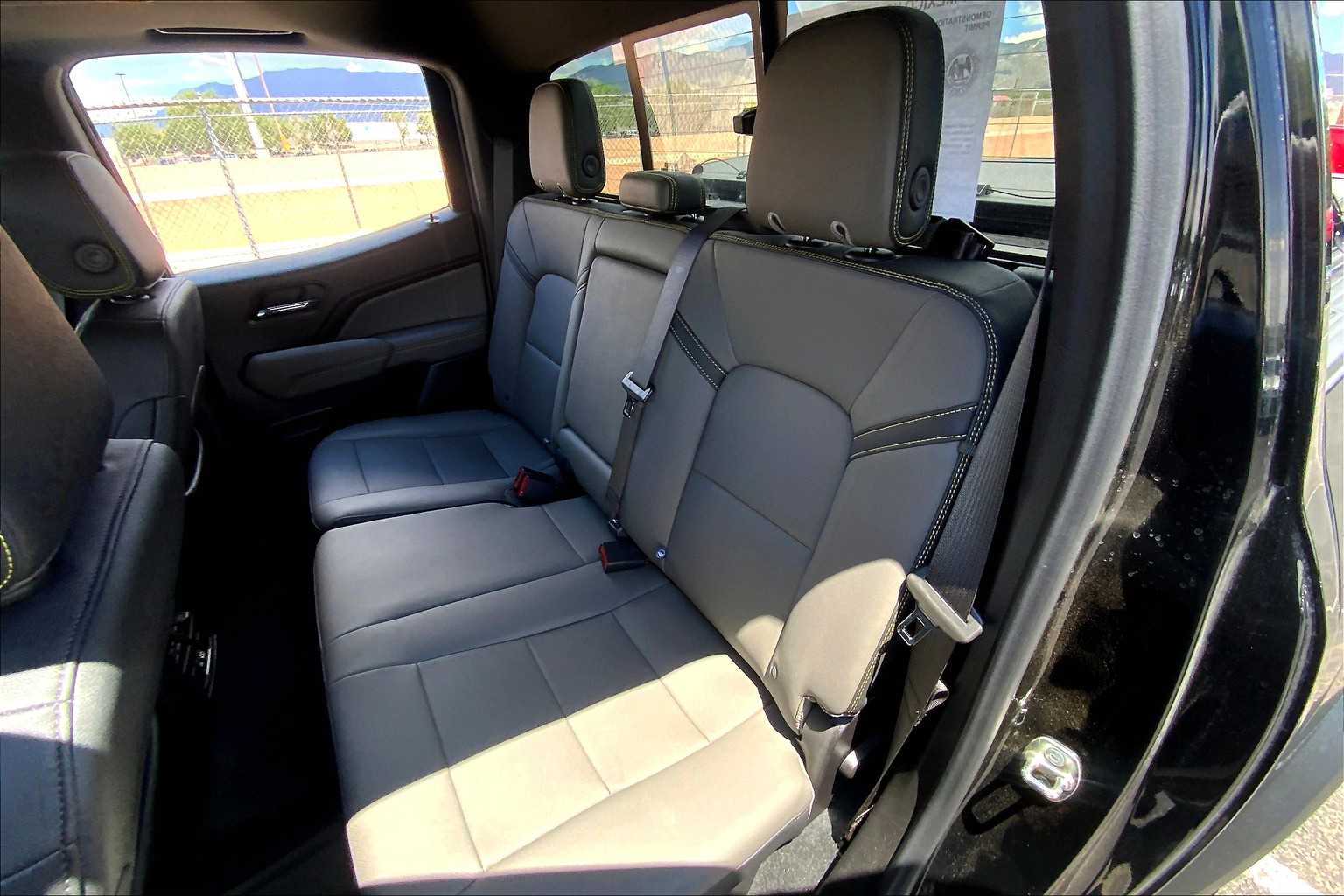 2024 Chevrolet Colorado ZR2 photo 17