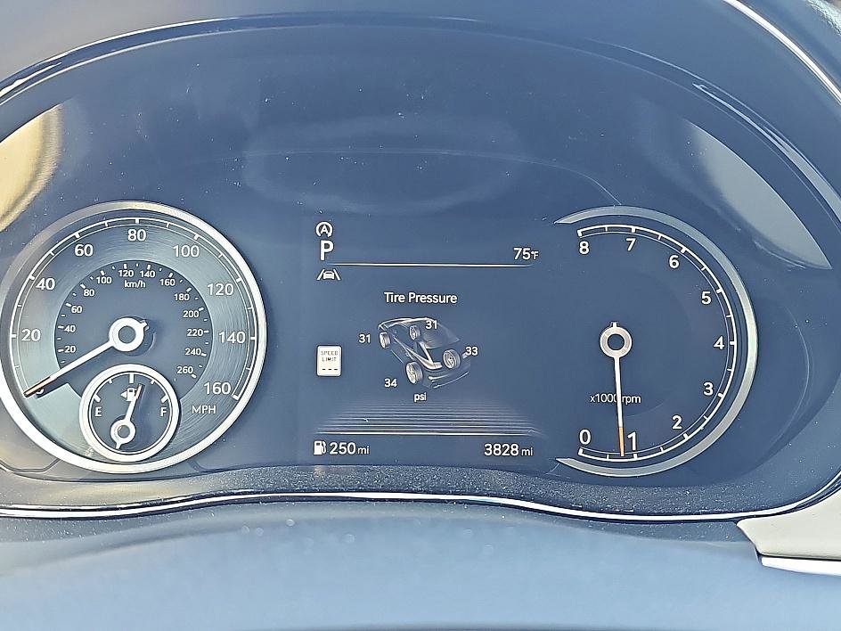 2025 Genesis GV70 2.5T photo 18