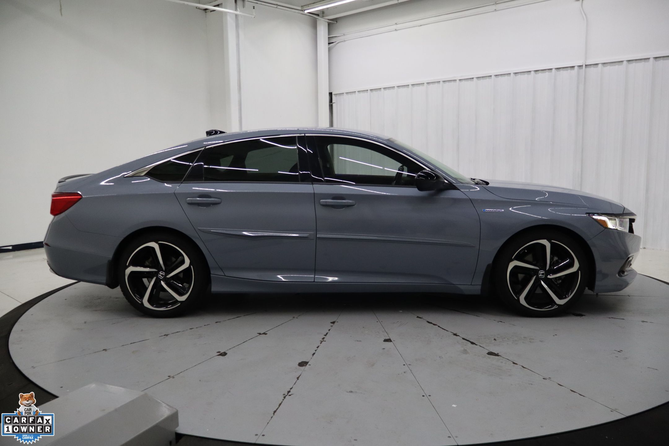 2022 Honda Accord Hybrid Sport photo 2