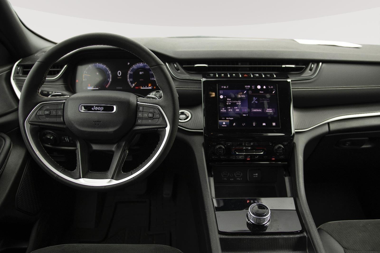 2025 Jeep Grand Cherokee Altitude X photo 2