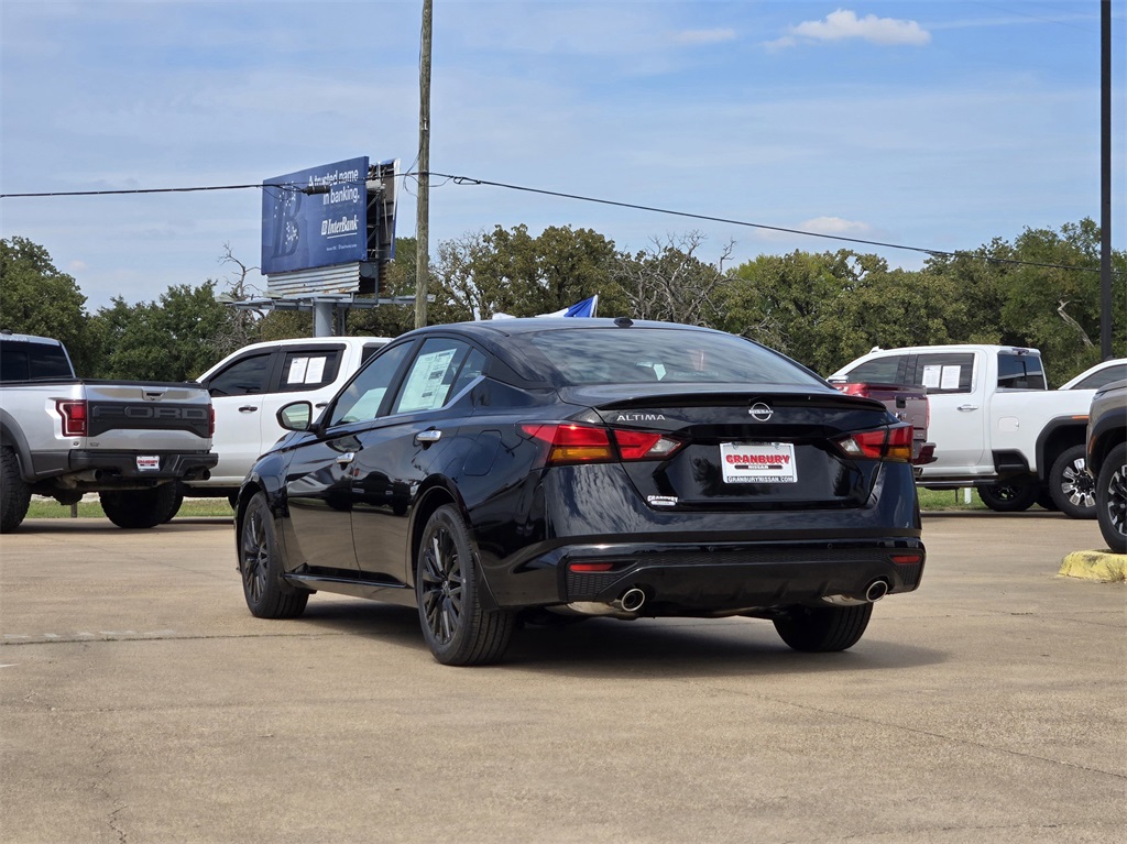 2025 Nissan Altima SV Special Edition photo 2