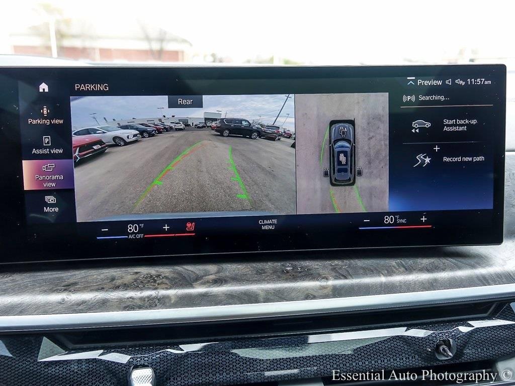 2023 BMW X7 - Image 19