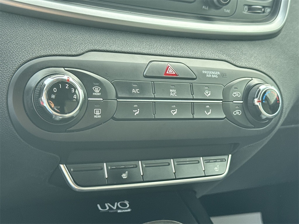 2016 Kia Sorento LX photo 24