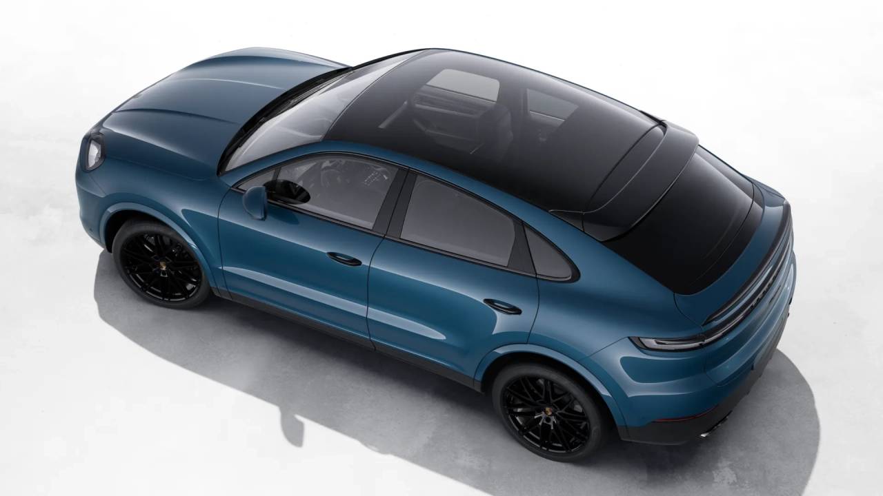 2026 Porsche Cayenne Coupe photo 4