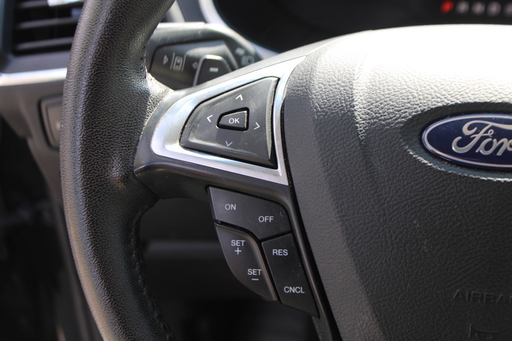 2019 Ford Edge Titanium photo 15
